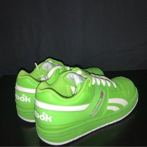 REEBOK PRO LEGACY SIZE 13 KIDS SHOES GREEN & WHITE RARE SHOE SALE
